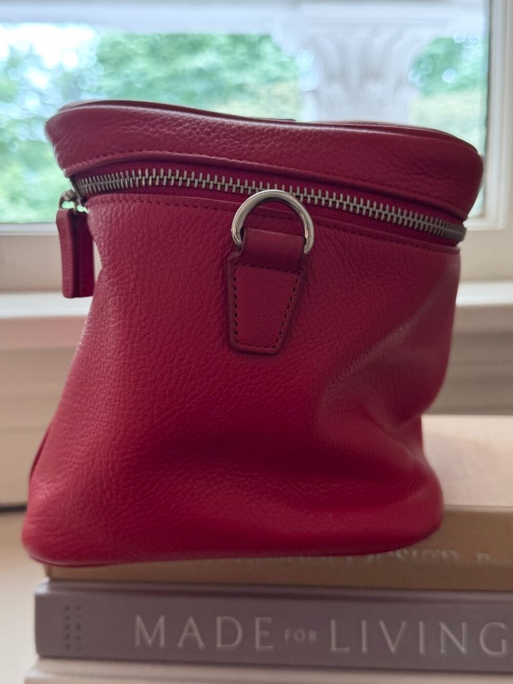 Leatherology XL Train Case + Sport Strap - Picture 4 of 13